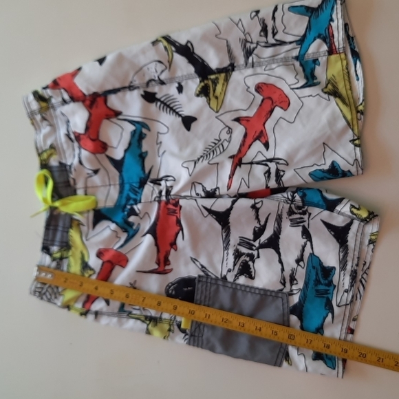 Old Navy large 10 12 shark print swim boardshorts - Picture 9 of 10